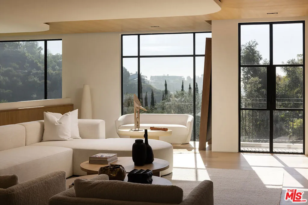 1165 Somera Road, Los Angeles, California 90077 home-pic-16